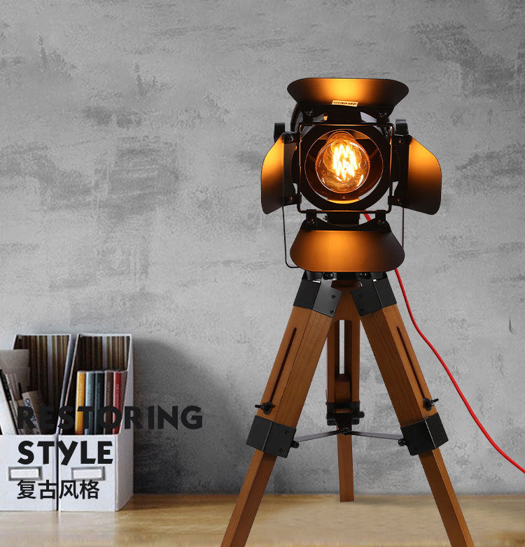 Industrial Vintage Bauhaus Retro Tripod Floor Light